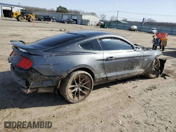 2018 Ford Mustang GT z VIN 1FA6P8CF0J5142296, wystawiony jako Copart lot #42128105 z przebiegiem 70 711 mil mil oraz Szkoda całkowita • Salvage title. Historia ofert i sprzedaży dostępna na DreamBid. Obrazek 3.