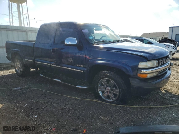 1999 Chevrolet Silverado 1500 LS with VIN 2GCEC19VXX1268389, listed as a Copart auction lot 50340045 with 295,779 mi miles and Salvage Title. Bid and sale history available at carsss.com. Image 4.