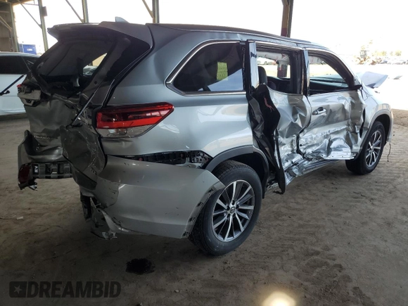2019 Toyota Highlander SE with VIN 5TDKZRFH9KS557280, listed as a Copart auction lot 55094585 with 84,050 mi miles and Salvage title. Bid and sale history available at DreamBid. Image 3.