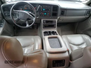 2005 Chevrolet Suburban LT with VIN 1GNFK16ZX5J132840, listed as a Copart auction lot 49240485 with 204,463 mi miles and Non repairable. Bid and sale history available at DreamBid. Image 8.