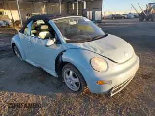 2004 Volkswagen Beetle GL with VIN 3VWBM31Y04M353115, listed as a Copart auction lot 88881005 with 123,870 mi miles and Salvage Title. Bid and sale history available at DreamBid. Image 4.
