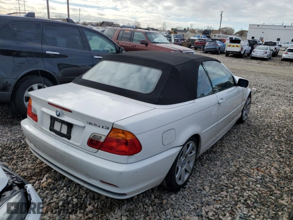 2001 BMW 3 Series 325Ci with VIN WBABS33471JY58139, listed as a Copart auction lot 83592394 with 0 mi miles and Salvage Title. Bid and sale history available at carsss.com. Image 3.