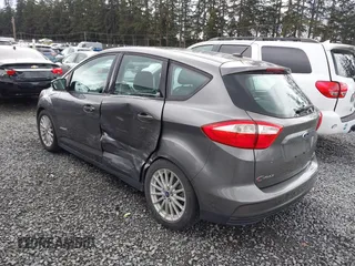 2013 Ford C-Max SE z VIN 1FADP5AU7DL511937, wystawiony jako IAAI lot #41909936 z przebiegiem 165 061 mil mil oraz . Historia ofert i sprzedaży dostępna na DreamBid. Obrazek 3.
