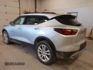 2019 Chevrolet Blazer z VIN 3GNKBHRS0KS667854, wystawiony jako IAAI lot #41964444 z przebiegiem 55 041 mil mil oraz . Historia ofert i sprzedaży dostępna na DreamBid. Obrazek 3.