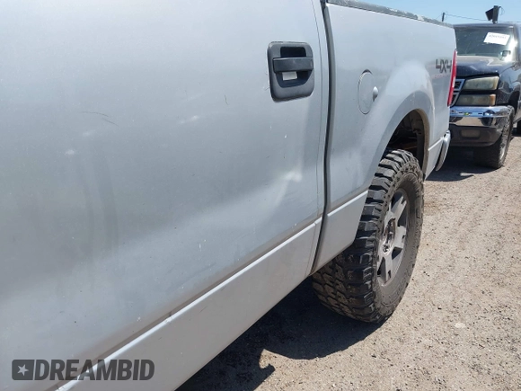 2004 Ford F-150 XLT with VIN 1FTRW14W24KC51607, listed as a IAAI auction lot 42015269 with 1 mi miles. Bid and sale history available at carsss.com. Image 11.