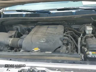 2014 Toyota Tundra SR5 с VIN 5TFEY5F14EX161476, выставлен на аукционе IAAI как лот 42742725 с пробегом 246 730 миль миль и . История ставок и продаж доступна на DreamBid. Изображение 18.