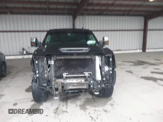 2017 GMC Sierra 2500HD Denali z VIN 1GT12UEY8HF222623, wystawiony jako IAAI lot #41985737 z przebiegiem 133 683 mil mil oraz . Historia ofert i sprzedaży dostępna na DreamBid. Obrazek 12.