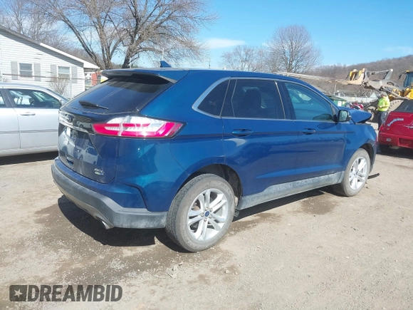 2020 Ford Edge SEL with VIN 2FMPK4J97LBA25067, listed as a IAAI auction lot 41824744 with 100,232 mi miles. Bid and sale history available at carsss.com. Image 4.