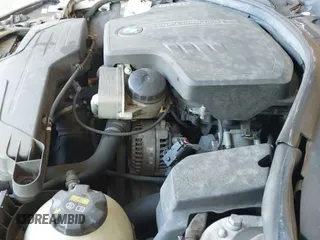 2015 BMW 4 Series 428i xDrive z VIN WBA4A7C55FD414498, wystawiony jako IAAI lot #41366553 z przebiegiem 117 130 mil mil oraz . Historia ofert i sprzedaży dostępna na DreamBid. Obrazek 19.