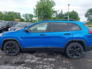 2017 Jeep Cherokee Sport with VIN 1C4PJLAB6HW617599, listed as a IAAI auction lot 42456069 with 78,773 mi miles and . Bid and sale history available at DreamBid. Image 14.
