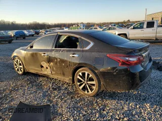 2018 Nissan Altima 2.5 SR with VIN 1N4AL3AP2JC101877, listed as a Copart auction lot 42719175 with 89,567 mi miles and Salvage Title. Bid and sale history available at carsss.com. Image 2.