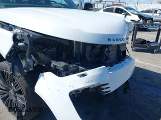 2021 Land Rover Range Rover z VIN SALGS5SEXMA436877, wystawiony jako IAAI lot #41950042 z przebiegiem 29 597 mil mil oraz . Historia ofert i sprzedaży dostępna na DreamBid. Obrazek 6.