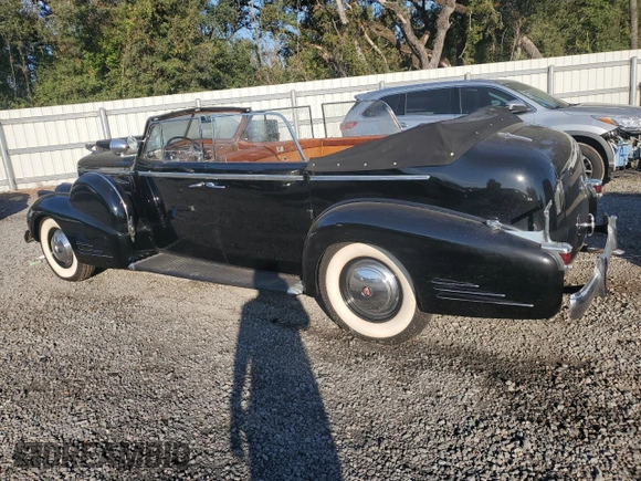 1938 Cadillac Fleetwood z VIN 5270045, wystawiony jako Copart lot #83645004 z przebiegiem 88 787 mil mil oraz Szkoda całkowita • Salvage title. Historia ofert i sprzedaży dostępna na DreamBid. Obrazek 2.