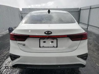 2021 Kia Forte FE with VIN 3KPF24AD5ME303107, listed as a Copart auction lot 75298044 with 52,673 mi miles and Clean Title. Bid and sale history available at carsss.com. Image 6.