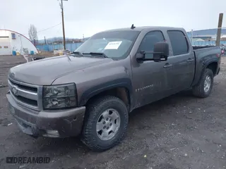 2008 Chevrolet Silverado 1500 LTZ with VIN 2GCEK13M181190265, listed as a IAAI auction lot 40928406 with 206,270 mi miles. Bid and sale history available at carsss.com. Image 17.