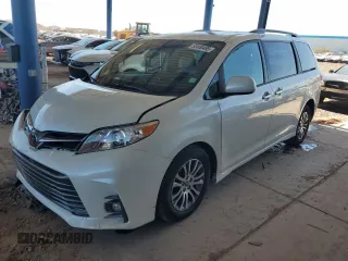 2020 Toyota Sienna XLE Auto Access Seat with VIN 5TDYZ3DC6LS084230, listed as a Copart auction lot 50468495 with 23,167 mi miles and Salvage Title. Bid and sale history available at carsss.com. Image 1.