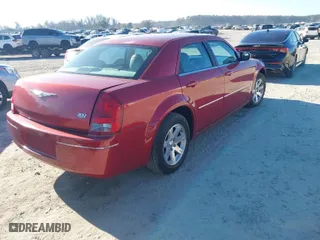 2007 Chrysler 300 Limited with VIN 2C3KA53G27H604106, listed as a IAAI auction lot 41661449 with 113,380 mi miles. Bid and sale history available at carsss.com. Image 4.