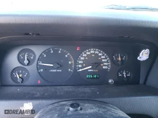 2003 Jeep Grand Cherokee Laredo with VIN 1J4GW48S13C588269, listed as a Copart auction lot 42303735 with 205,121 mi miles and Salvage Title. Bid and sale history available at carsss.com. Image 9.
