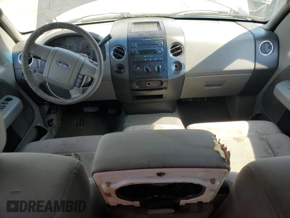 2006 Ford F-150 STX с VIN 1FTRX12W36NB44910, выставлен на аукционе Copart как лот 65961755 с пробегом 165 586 миль миль и Чистый • Clean title. История ставок и продаж доступна на DreamBid. Изображение 8.