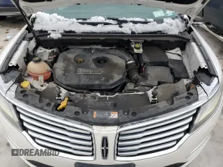 2017 Lincoln MKC Premiere z VIN 5LMCJ1D95HUL32196, wystawiony jako Copart lot #45160455 z przebiegiem 131 285 mil mil oraz Szkoda całkowita • Salvage title. Historia ofert i sprzedaży dostępna na DreamBid. Obrazek 12.