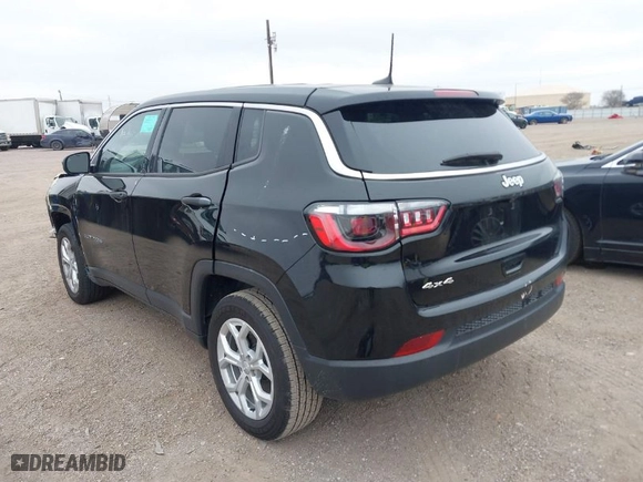 2024 Jeep Compass Sport with VIN 3C4NJDAN9RT105303, listed as a IAAI auction lot 41554518 with NaN miles. Bid and sale history available at carsss.com. Image 3.
