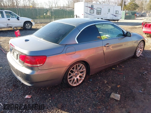 2008 BMW 3 Series 328i with VIN WBAWR33558P150985, listed as a IAAI auction lot 41644079 with Not Provided miles and . Bid and sale history available at carsss.com. Image 4.