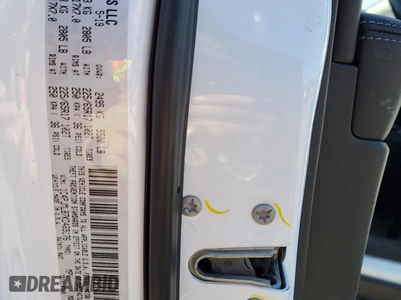 2019 Jeep Cherokee Latitude Plus with VIN 1C4PJMLB7KD469176, listed as a Copart auction lot 47461665 with 24,799 mi miles and Salvage Title. Bid and sale history available at carsss.com. Image 13.