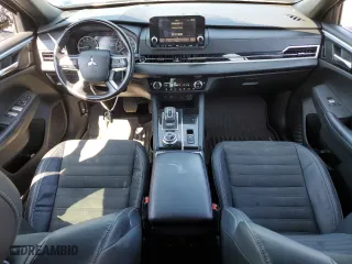 2022 Mitsubishi Outlander SE with VIN JA4J4UA89NZ068847, listed as a Copart auction lot 63833534 with 31,165 mi miles and Non Repairable. Bid and sale history available at carsss.com. Image 8.