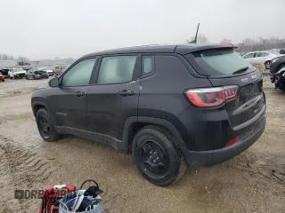 2020 Jeep Compass Sport с VIN 3C4NJCAB5LT224991, выставлен на аукционе Copart как лот 43574625 с пробегом 110 117 миль миль и Списание • Salvage title. История ставок и продаж доступна на DreamBid. Изображение 2.