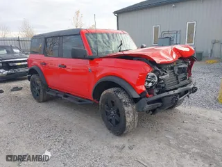 2022 Ford Bronco with VIN 1FMEE5BP0NLA81453, listed as a IAAI auction lot 41173726 with 33,789 mi miles. Bid and sale history available at carsss.com. Image 1.
