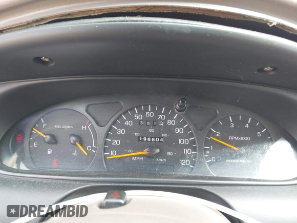 1998 Ford Taurus SE Comfort z VIN 1FAFP53S2WA255080, wystawiony jako IAAI lot #41541015 z przebiegiem 196 604 mil mil oraz . Historia ofert i sprzedaży dostępna na DreamBid. Obrazek 7.