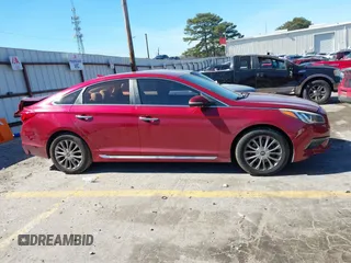 2015 Hyundai Sonata 2.4L Sport with VIN 5NPE34AF7FH240729, listed as a IAAI auction lot 41636930 with 88,446 mi miles. Bid and sale history available at carsss.com. Image 13.
