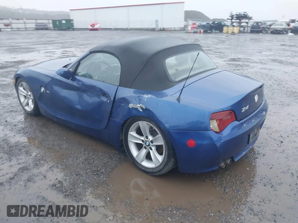 2007 BMW Z4 3.0i with VIN 4USBU33517LW71220, listed as a IAAI auction lot 41255482 with 116,775 mi miles and . Bid and sale history available at DreamBid. Image 3.