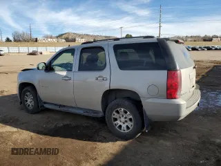 2007 GMC Yukon SLE with VIN 1GKFK130X7J145609, listed as a Copart auction lot 85299064 with 266,337 mi miles and Salvage Title. Bid and sale history available at carsss.com. Image 2.
