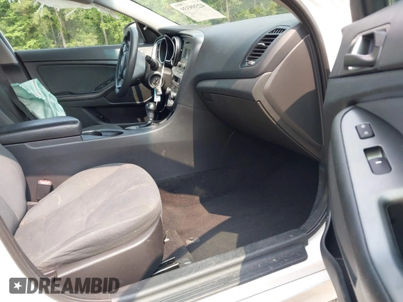 2015 Kia Optima LX z VIN KNAGM4A72F5627037, wystawiony jako IAAI lot #42399339 z przebiegiem 149 612 mil mil oraz . Historia ofert i sprzedaży dostępna na DreamBid. Obrazek 5.