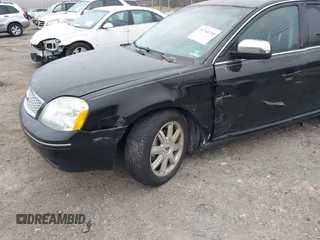 2006 Ford Five Hundred Limited with VIN 1FAHP281X6G162828, listed as a IAAI auction lot 40760799 with 192,998 mi miles. Bid and sale history available at carsss.com. Image 6.