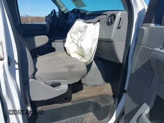 2013 Ford Econoline Passenger XL with VIN 1FBSS3BL0DDB34697, listed as a IAAI auction lot 42056699 with 180,788 mi miles. Bid and sale history available at carsss.com. Image 5.