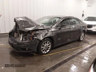 2018 Ford Fusion Energi SE with VIN 3FA6P0PU3JR203714, listed as a IAAI auction lot 41698507 with 168,609 mi miles. Bid and sale history available at carsss.com. Image 19.