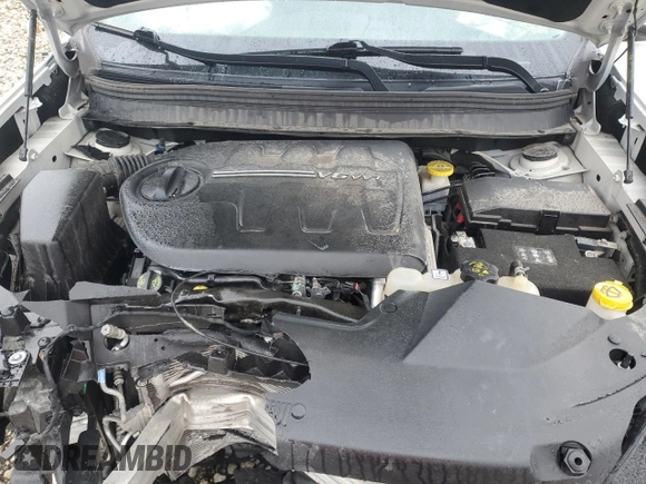 2019 Jeep Cherokee Altitude with VIN 1C4PJMLX6KD404671, listed as a Copart auction lot 50501945 with Not Provided miles and Salvage Title. Bid and sale history available at DreamBid. Image 14.