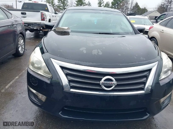 2013 Nissan Altima 2.5 SL with VIN 1N4AL3AP8DC903323, listed as a IAAI auction lot 41576301 with 151,586 mi miles. Bid and sale history available at carsss.com. Image 12.