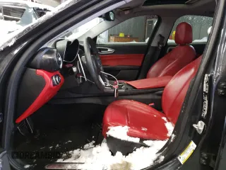 2017 Alfa Romeo Giulia with VIN ZARFAEDN0H7555470, listed as a Copart auction lot 43903823 with 99,753 mi miles. Bid and sale history available at carsss.com. Image 7.