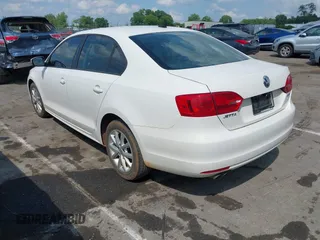 2012 Volkswagen Jetta SE with VIN 3VWDP7AJ1CM326224, listed as a IAAI auction lot 42461552 with 115,096 mi miles and . Bid and sale history available at DreamBid. Image 3.