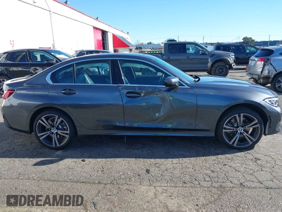 2022 BMW 3 Series 330i xDrive with VIN 3MW5R7J06N8C43146, listed as a IAAI auction lot 41572792 with 6,224 mi miles. Bid and sale history available at carsss.com. Image 13.