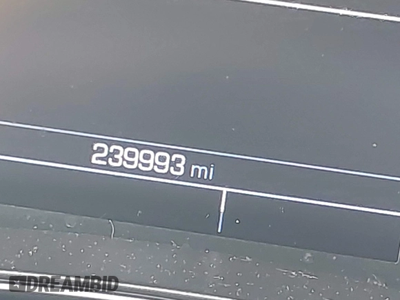 2015 Chevrolet Impala LT z VIN 2G1115SL6F9138980, wystawiony jako IAAI lot #42384636 z przebiegiem 239 993 mil mil oraz . Historia ofert i sprzedaży dostępna na DreamBid. Obrazek 16.