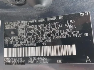 2009 Toyota Sienna XLE with VIN 5TDBK22C19S027059, listed as a IAAI auction lot 42105532 with 241,532 mi miles. Bid and sale history available at carsss.com. Image 9.