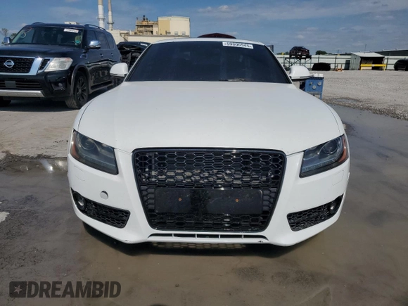 2009 Audi A5 z VIN WAUDK78T39A035073, wystawiony jako Copart lot #59006945 z przebiegiem 143 412 mil mil oraz Tytuł czysty. Historia ofert i sprzedaży dostępna na DreamBid. Obrazek 5.