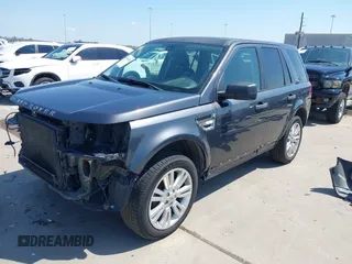 2010 Land Rover LR2 HSE z VIN SALFR2BN4AH180051, wystawiony jako IAAI lot #41830326 z przebiegiem 219 727 mil mil oraz . Historia ofert i sprzedaży dostępna na DreamBid. Obrazek 2.
