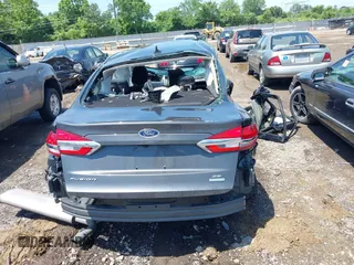 2020 Ford Fusion SE with VIN 3FA6P0HD6LR198106, listed as a IAAI auction lot 42647519 with 50,983 mi miles and . Bid and sale history available at DreamBid. Image 17.