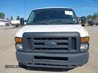 2013 Ford Econoline Cargo Commercial z VIN 1FTNE1EW5DDB12110, wystawiony jako IAAI lot #42170862 z przebiegiem 118 679 mil mil oraz . Historia ofert i sprzedaży dostępna na DreamBid. Obrazek 12.