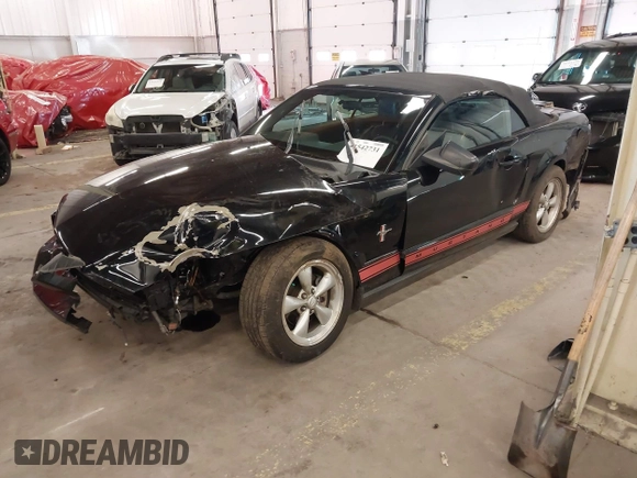 2008 Ford Mustang Deluxe with VIN 1ZVHT84N185144702, listed as a IAAI auction lot 41542731 with 114,156 mi miles and . Bid and sale history available at carsss.com. Image 17.